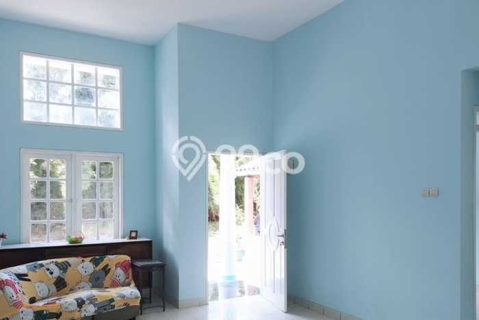 For Sale Hunian Rumah Terawat 2 KT di Kota Wisata, Jakarta Timur For Sale Hunian Rumah Terawat 2 KT di Kota Wisata, Jakarta Timur