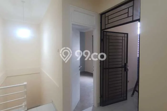 Rumah sewa siap pakai 3 KT di Citra Grand, Jakarta Timur Rumah sewa siap pakai 3 KT di Citra Grand, Jakarta Timur