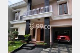 Ready to Use! Luxury House LT 180m2 Desain Elegan di Cibubur Ready to Use! Luxury House LT 180m2 Desain Elegan di Cibubur
