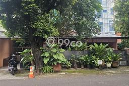 Siap Huni Rumah Mewah 4 Kamar di Kebayoran Baru Dekat ke Mana Pun Siap Huni Rumah Mewah 4 Kamar di Kebayoran Baru Dekat ke Mana Pun