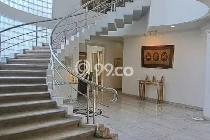 Hunian Elit LB 908m2 Siap Pakai Desain Elegan di Pondok Indah, Jakarta Selatan Hunian Elit LB 908m2 Siap Pakai Desain Elegan di Pondok Indah, Jakarta Selatan