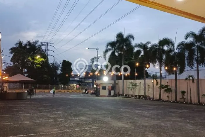 For Sale! Premium House LT 2200m2 Desain Elegan di Warung Buncit For Sale! Premium House LT 2200m2 Desain Elegan di Warung Buncit