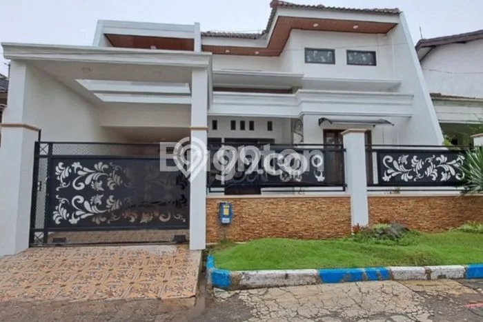 Rumah Modern 4 KT di Araya Malang Rumah Modern 4 KT di Araya Malang
