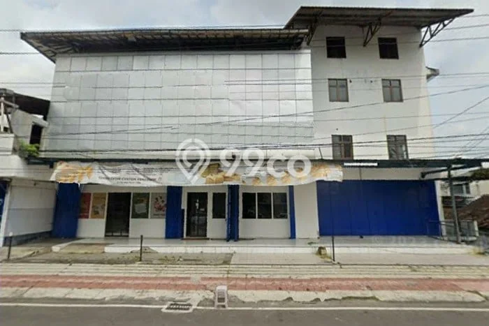 Kantor bagus disewakan di Danurejan Yogyakarta dengan LB 1630m2 harga sewa terbaik Kantor bagus disewakan di Danurejan Yogyakarta dengan LB 1630m2 harga sewa terbaik