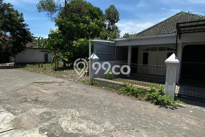 For Sale Rumah 3 Kamar Lokasi Strategis Bagus dan Strategis di Mlati For Sale Rumah 3 Kamar Lokasi Strategis Bagus dan Strategis di Mlati