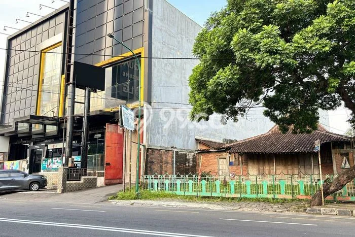 Tanah di Tegalrejo, Yogyakarta Luas 466m2 Dijual Segera Tanah di Tegalrejo, Yogyakarta Luas 466m2 Dijual Segera