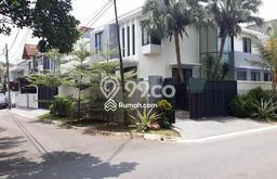 Hot Offer Hunian Premium Ideal dan Luas di Kebayoran Lama, Jakarta Selatan Hot Offer Hunian Premium Ideal dan Luas di Kebayoran Lama, Jakarta Selatan