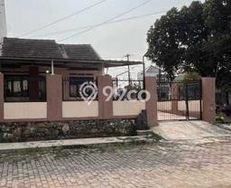 Rumah Modern Cantik 2 KT Siap Huni di Cisauk Rumah Modern Cantik 2 KT Siap Huni di Cisauk