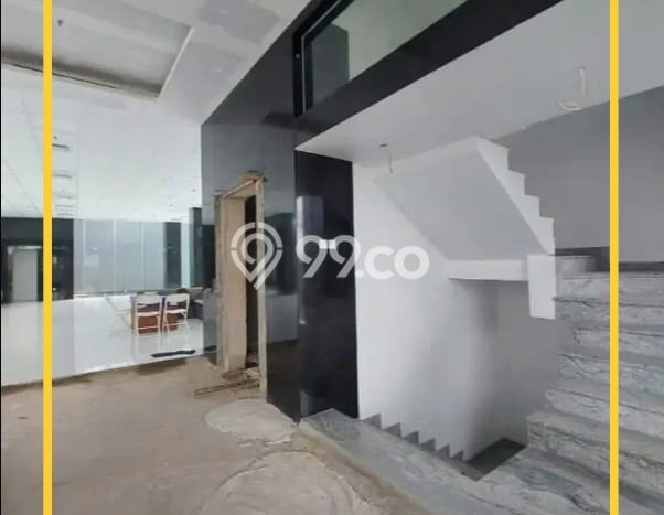 Unit Kantor Dijual di Jakarta Selatan LT 710m2 & LB 2070m2 Unit Kantor Dijual di Jakarta Selatan LT 710m2 & LB 2070m2
