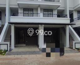 PENAWARAN EKSKLUSIF! Rumah kawasan Pantai Indah Kapuk, 3 KT, Lingkungan Elite, Luas 75m² Bangunan 210m² PENAWARAN EKSKLUSIF! Rumah kawasan Pantai Indah Kapuk, 3 KT, Lingkungan Elite, Luas 75m² Bangunan 210m²