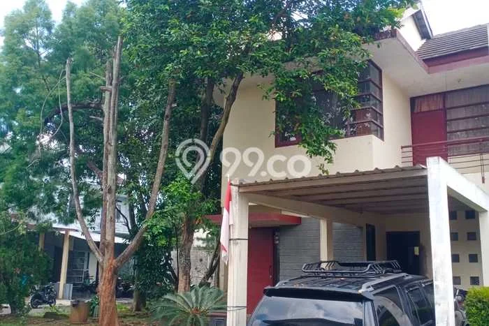 Jual Rumah Luas Elegan Dengan View Cantik di Cibubur, Depok Jual Rumah Luas Elegan Dengan View Cantik di Cibubur, Depok