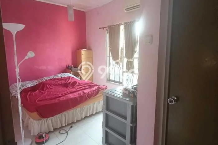Rumah Modern Cantik 3 KT Siap Huni di Tapos Rumah Modern Cantik 3 KT Siap Huni di Tapos