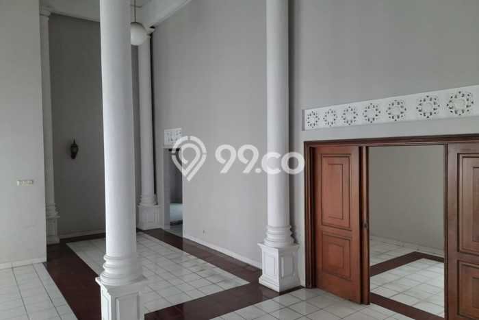 Hunian Elit LB 275m2 Siap Pakai Desain Elegan di Kalibata, Jakarta Selatan Hunian Elit LB 275m2 Siap Pakai Desain Elegan di Kalibata, Jakarta Selatan