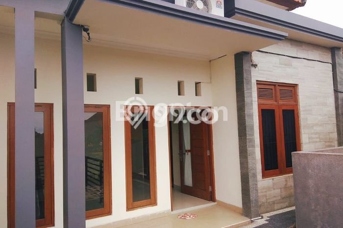 Rumah 2 Lantai Strategis Batubulan Gianyar Rumah 2 Lantai Strategis Batubulan Gianyar