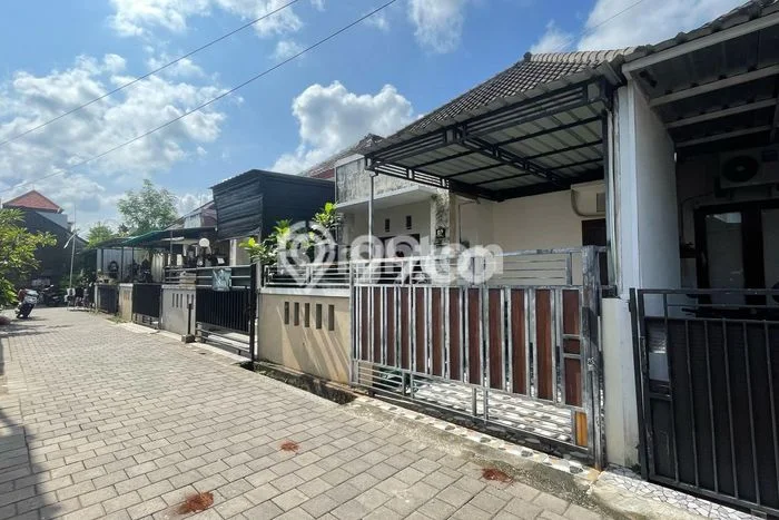 Rumah Modern Minimalis 3 KT Bisa Langsung Pindah di Denpasar Barat Rumah Modern Minimalis 3 KT Bisa Langsung Pindah di Denpasar Barat