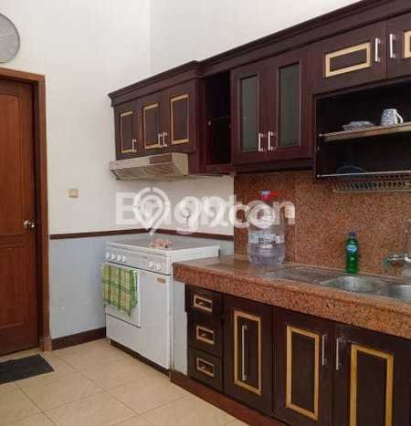 Rumah Disewakan Denpasar LT 300m2 LB 200m2 Area Sidakarya Rumah Disewakan Denpasar LT 300m2 LB 200m2 Area Sidakarya