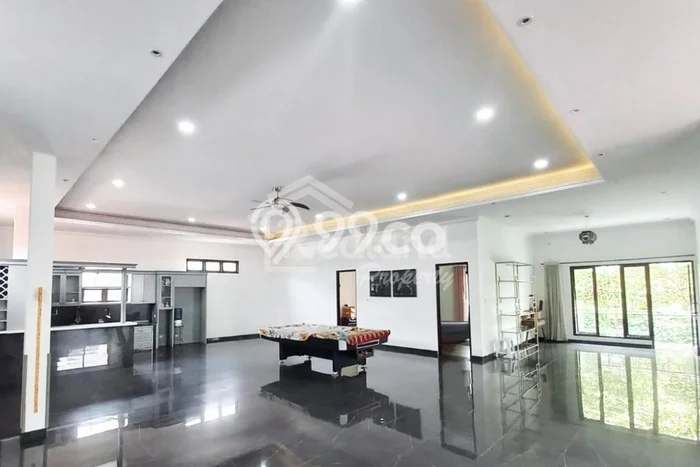 Rumah Eksklusif Siap Huni LT 380m2 di Gunung Pati, Semarang Rumah Eksklusif Siap Huni LT 380m2 di Gunung Pati, Semarang