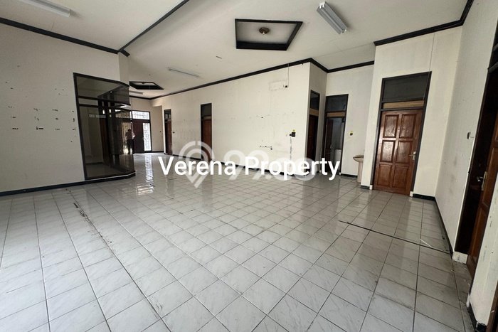 Komersial Dijual di Semarang LT 1100m2 & LB 600m2 Lokasi Terbaik! Komersial Dijual di Semarang LT 1100m2 & LB 600m2 Lokasi Terbaik!