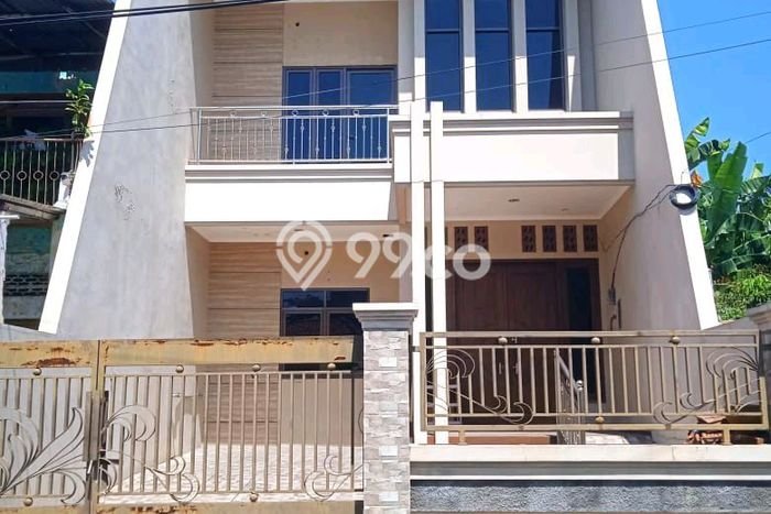 Rumah sewa siap huni 3 Kamar Tidur di Miroto, Semarang Rumah sewa siap huni 3 Kamar Tidur di Miroto, Semarang