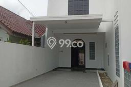 Rumah di Cilandak, Akses ke Pusat Kota, 4 KT, LT 200m2m² LB 170m2m² Rumah di Cilandak, Akses ke Pusat Kota, 4 KT, LT 200m2m² LB 170m2m²