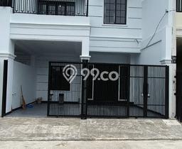 Rumah Luas Asri 4 KT Siap Huni di Pondok Kelapa Jakarta Timur Rumah Luas Asri 4 KT Siap Huni di Pondok Kelapa Jakarta Timur