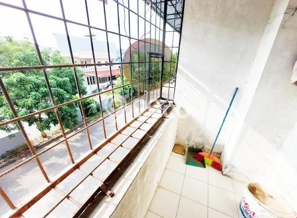 Ruko disewakan di Batam Kota Batam dengan luas bangunan 180m2 Ruko disewakan di Batam Kota Batam dengan luas bangunan 180m2