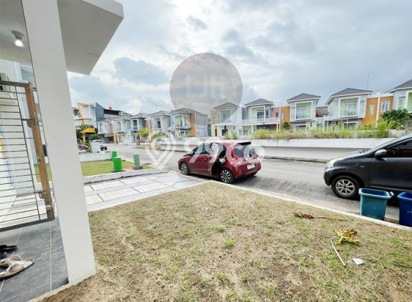 Disewakan! Rumah 4 Kamar Tidur &
4 Kamar Mandi di Batam Centre, Batam Disewakan! Rumah 4 Kamar Tidur &
4 Kamar Mandi di Batam Centre, Batam