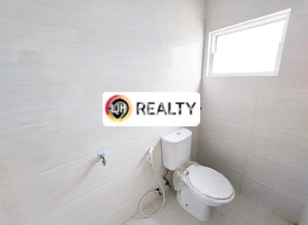 Rumah Modern 3 KT LT 102m2 di Batam Centre Rumah Modern 3 KT LT 102m2 di Batam Centre