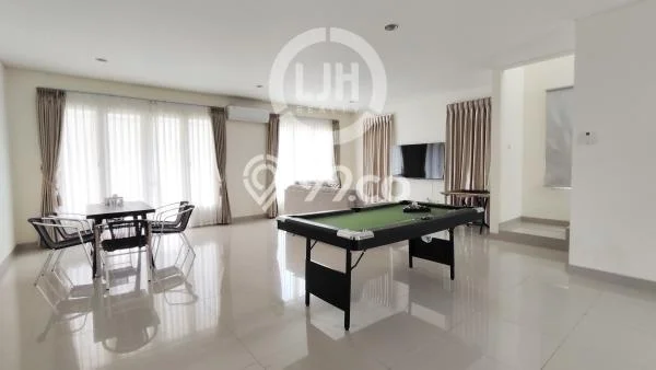 Disewakan! Rumah 4 Kamar Tidur &
4 Kamar Mandi di Batam Centre, Batam Disewakan! Rumah 4 Kamar Tidur &
4 Kamar Mandi di Batam Centre, Batam