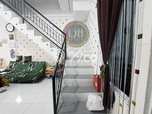 Ruko di , Luas 70m2m², Area Komersial, Strategis Ruko di , Luas 70m2m², Area Komersial, Strategis