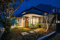 Ready to Use! Luxury House LT 168m2 Desain Elegan di Kota Baru Parahyangan Ready to Use! Luxury House LT 168m2 Desain Elegan di Kota Baru Parahyangan