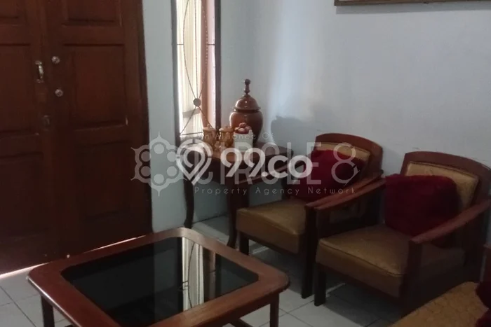 For Sale Rumah 6 Kamar Lokasi Ideal Nyaman dan Strategis di Kiaracondong For Sale Rumah 6 Kamar Lokasi Ideal Nyaman dan Strategis di Kiaracondong
