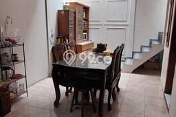 LIMITED OFFER! Rumah Premium di , LT 109m2m² Bangunan 173m2m² LIMITED OFFER! Rumah Premium di , LT 109m2m² Bangunan 173m2m²