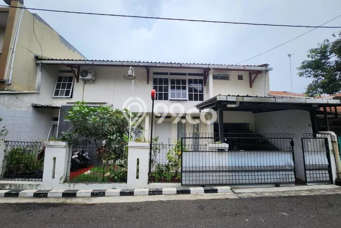 Jual Rumah Strategis Bagus Punya 4 KT di Mandalajati Bandung SHM Jual Rumah Strategis Bagus Punya 4 KT di Mandalajati Bandung SHM