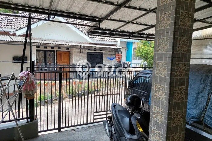 Jual Rumah Bagus Siap Huni LB 100m2 di Mandalajati, Bandung Jual Rumah Bagus Siap Huni LB 100m2 di Mandalajati, Bandung