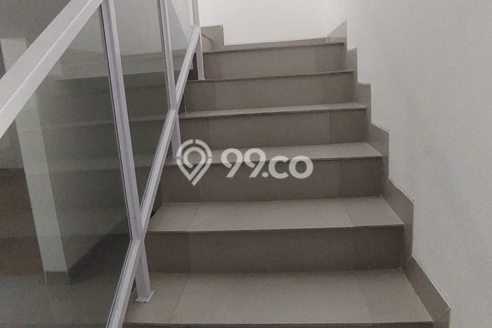 Dijual Hunian Rumah Terawat 3 Kamar di Cirendeu, Jakarta Selatan Dijual Hunian Rumah Terawat 3 Kamar di Cirendeu, Jakarta Selatan
