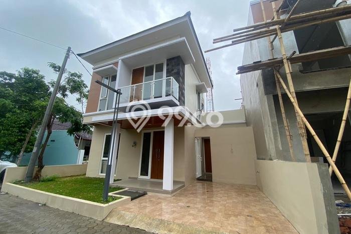 Rumah Lingkungan Asri di Prambanan, Sleman, Luas 107m2m² Bangunan 110m2m² Rumah Lingkungan Asri di Prambanan, Sleman, Luas 107m2m² Bangunan 110m2m²