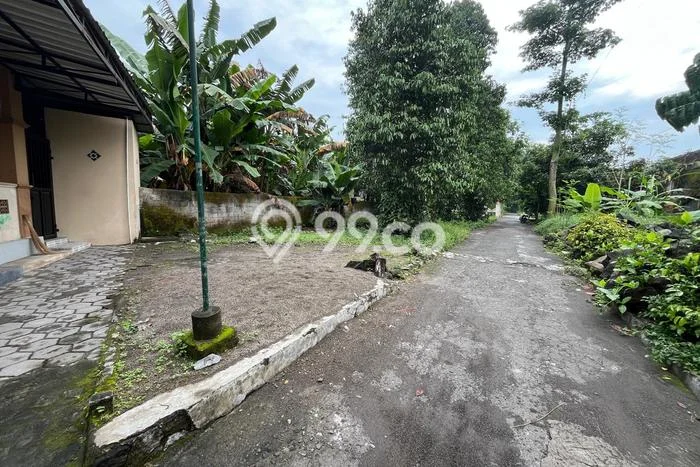 Jarang Ada! Tanah di Jogonalan Punya Luas 166m2 SHM Jarang Ada! Tanah di Jogonalan Punya Luas 166m2 SHM