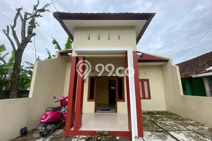 Rumah Sederhana Dijual Lokasi Prambanan 2 Kamar dengan Luas Tanah 128m2 Rumah Sederhana Dijual Lokasi Prambanan 2 Kamar dengan Luas Tanah 128m2