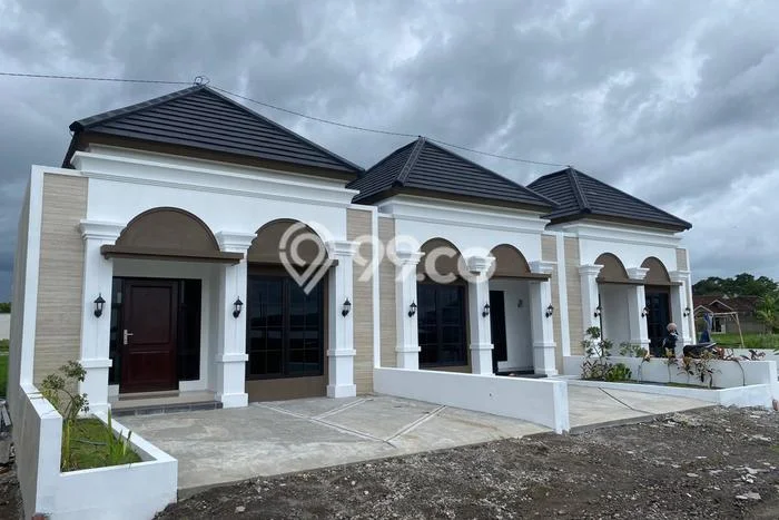 Rumah Sederhana Dijual Lokasi Prambanan 2 Kamar dengan LT 73m2 Rumah Sederhana Dijual Lokasi Prambanan 2 Kamar dengan LT 73m2