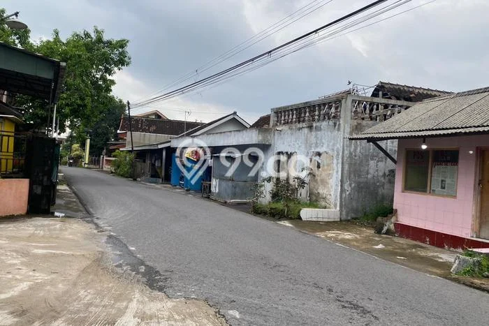 Jarang Ada! Tanah di Klaten Utara Punya Luas 109m2 SHM Jarang Ada! Tanah di Klaten Utara Punya Luas 109m2 SHM
