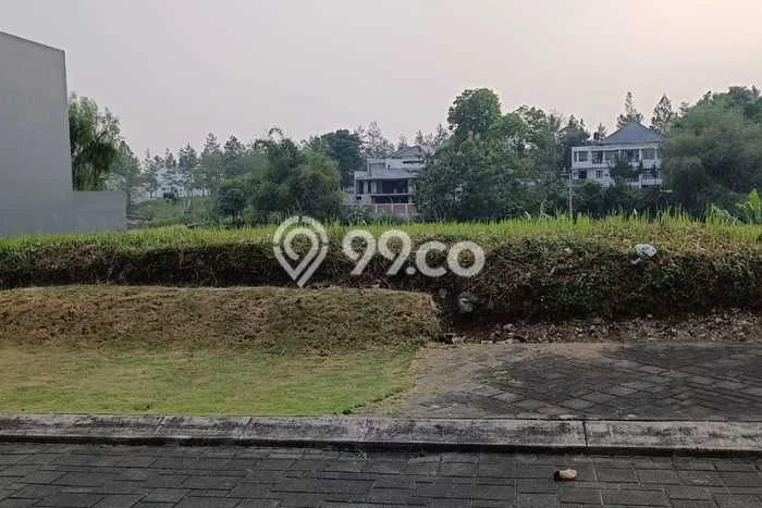 Lahan Dijual Lokasi Strategis di Bandung dengan Luas 525m2 Lahan Dijual Lokasi Strategis di Bandung dengan Luas 525m2
