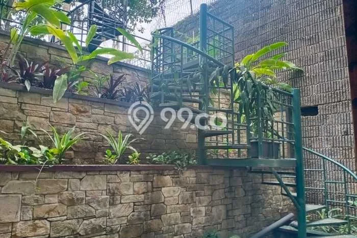 Rumah 5 KT 3 KM di Area Premium , Bandung Rumah 5 KT 3 KM di Area Premium , Bandung