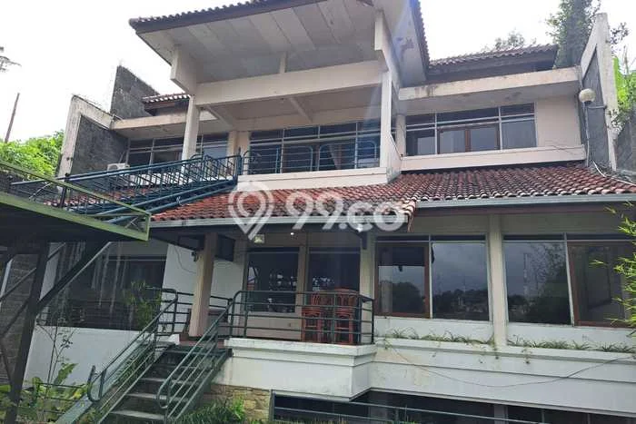 Rumah 5 KT 3 KM di Area Premium , Bandung Rumah 5 KT 3 KM di Area Premium , Bandung