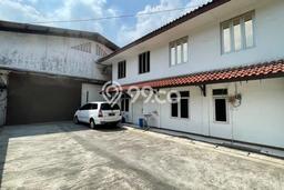 Area Ramai! Gudang Dijual di Cimahi Selatan untuk Bisnis Luas Bangunan 1022m2 Area Ramai! Gudang Dijual di Cimahi Selatan untuk Bisnis Luas Bangunan 1022m2