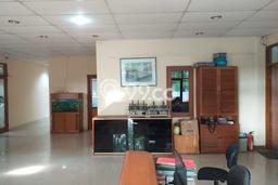 Rumah Mewah LB 1096m2 Siap Pakai Desain Elegan di Supratman, Bandung Rumah Mewah LB 1096m2 Siap Pakai Desain Elegan di Supratman, Bandung
