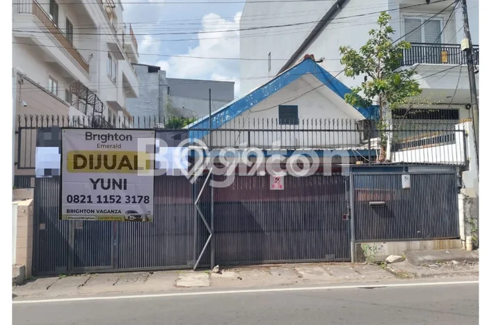 Rumah Mewah LB 436m2 Siap Huni Desain Elegan di Petojo, Jakarta Pusat Rumah Mewah LB 436m2 Siap Huni Desain Elegan di Petojo, Jakarta Pusat