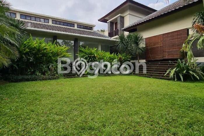 Jual Rumah Luas Elegan Dengan View Cantik di Ciganjur, Jakarta Selatan Jual Rumah Luas Elegan Dengan View Cantik di Ciganjur, Jakarta Selatan