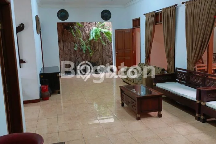 Dijual Cepat Rumah Favorit Siap Huni LB 300m2 di Pamulang, Tangerang Selatan Dijual Cepat Rumah Favorit Siap Huni LB 300m2 di Pamulang, Tangerang Selatan
