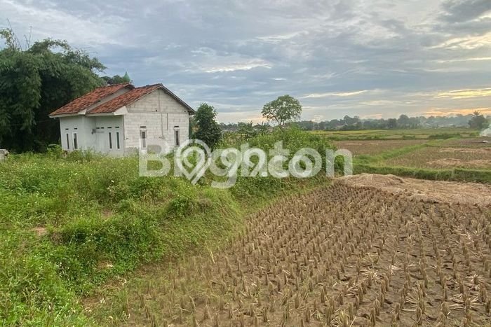 Tanah Dijual Lokasi Legok, Tangerang Luas 935m2 Legalitas Aman Tanah Dijual Lokasi Legok, Tangerang Luas 935m2 Legalitas Aman